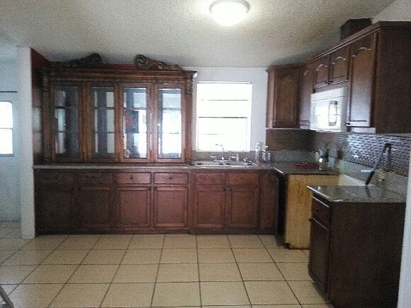 4th image of 1301 Taft Hwy Spc 152
