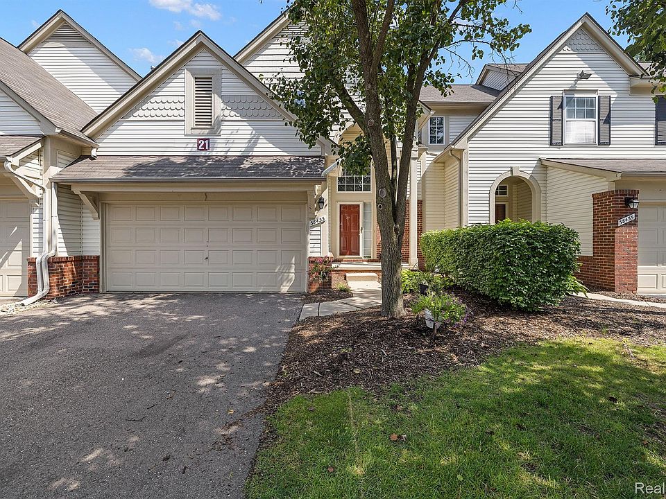 1st image of 38433 Saratoga Cir