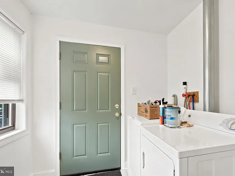 3153.5 Richmond St #B — Photo 9