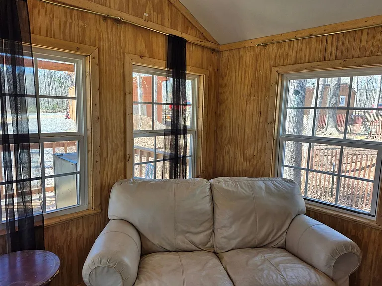500 Southwind Dr — Photo 9