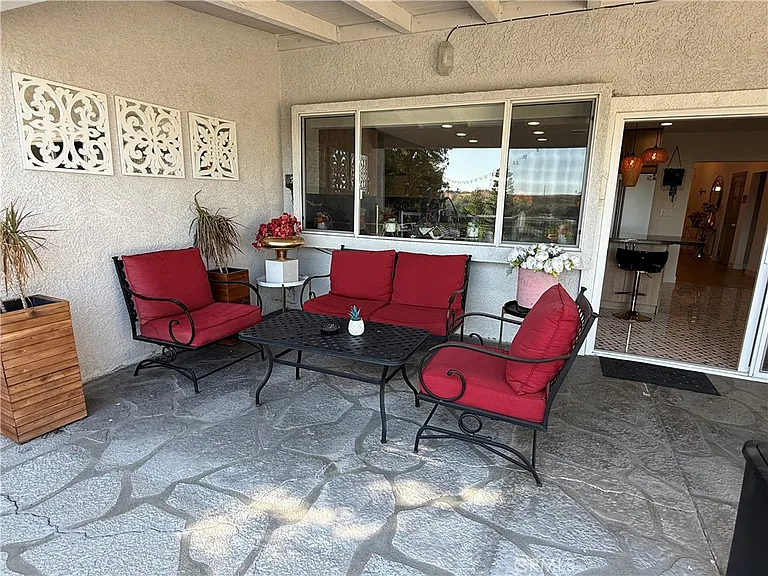 17608 Orna Dr — Photo 32