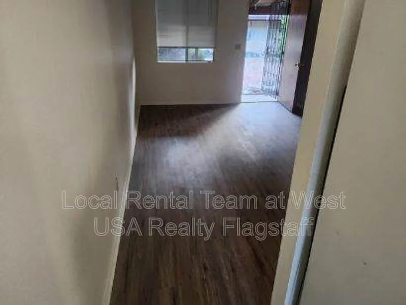 SunnySide — Photo 2