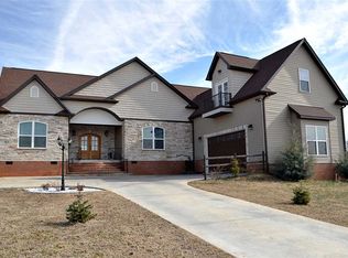 522 Laurel Crest Dr, Inman, SC 29349