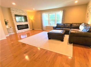 3406 Carriage Ct, North Wales, PA