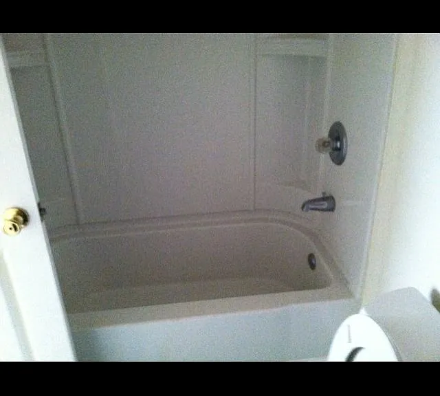 114 N Broad St — Photo 2
