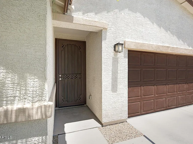 16658 W Mescal St — Photo 4