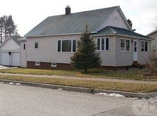 1101 Erie Ave, Crystal Falls, MI 49920