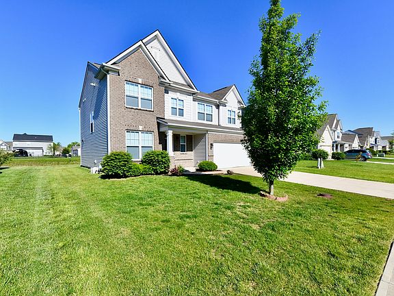 5th image of 8404 Penbrooke Pl