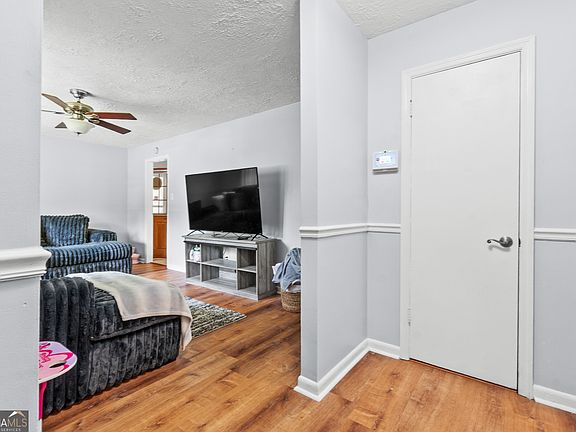 2nd image of 88 Ravenwood Way