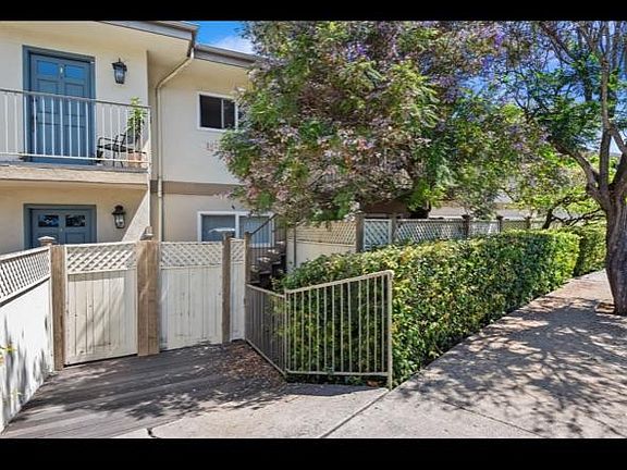 2nd image of 3914 Via Lucero APT H