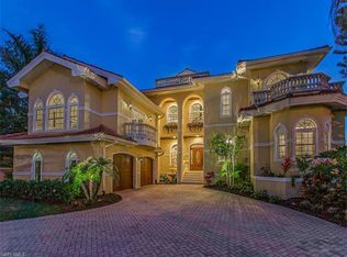 1835 Kingfish Rd, Naples, FL 34102
