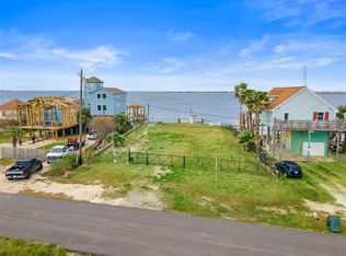 11704 Sportsman Rd, Galveston, TX 77554