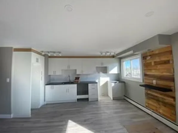 Sierra Place, 13025 69th St NW, Edmonton, AB T5C 0H5