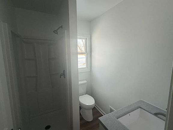 3rd image of 3151 Frankford Rd