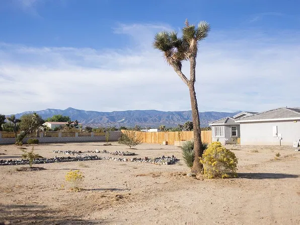 12072 Pacific Rd, Phelan, CA 92371