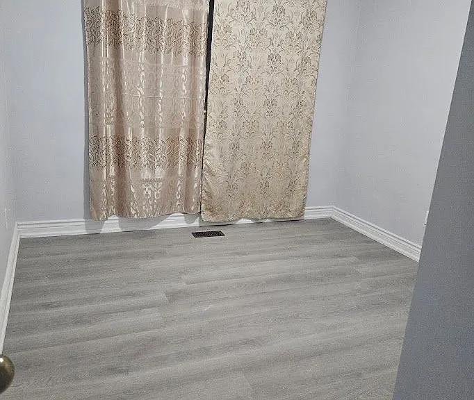 16 Cicerella Cres #MAIN — Photo 4