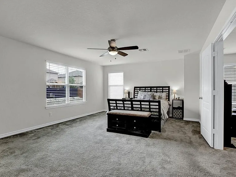 667 Anthem Ln — Photo 16