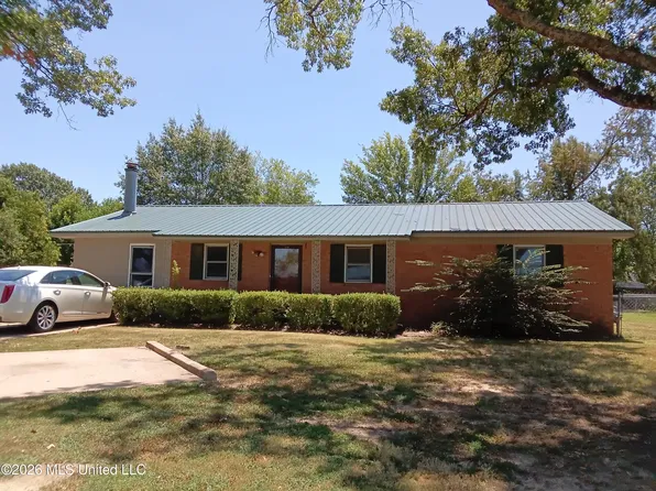 215 Patricia Dr, Indianola, MS 38751