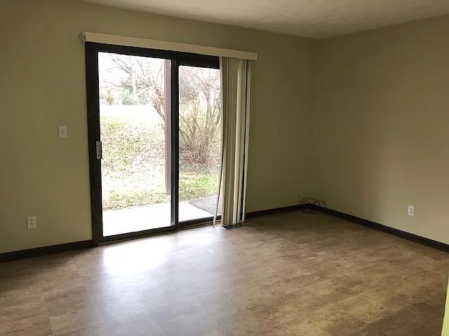 1 Bates Dr — Photo 6
