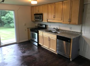 3255 Shimmons Rd, Auburn Hills, MI 48326