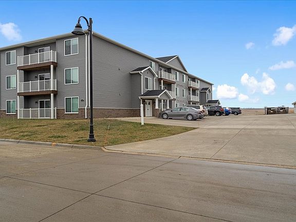 5th image of 7036 Crosvik Ct #14