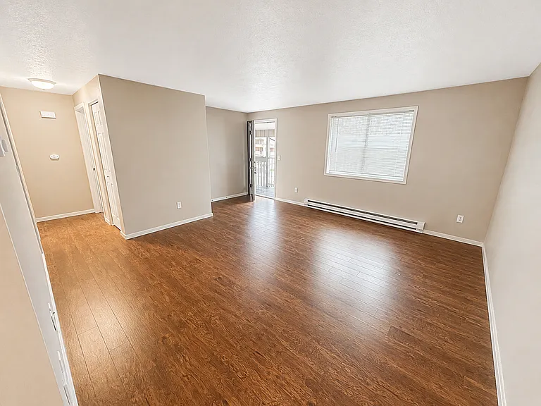 8422 N Mayfair St — Photo 3