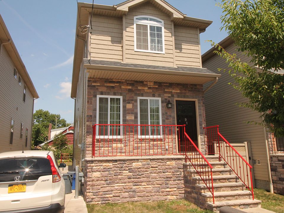 1st image of 91 Alberta Ave