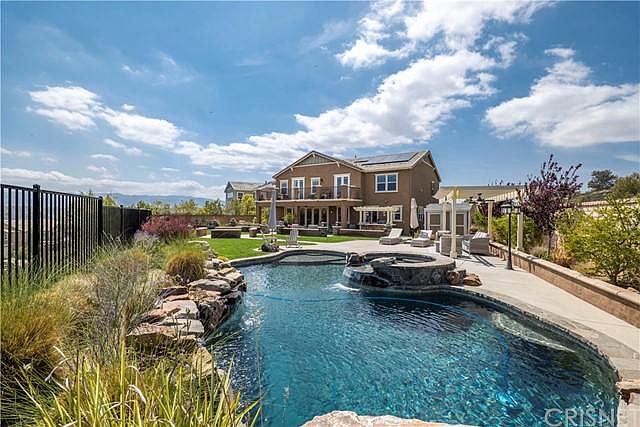 1st image of 22348 Driftwood Ct