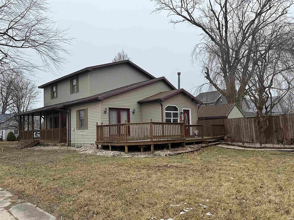1st image of 203 E 8th St
