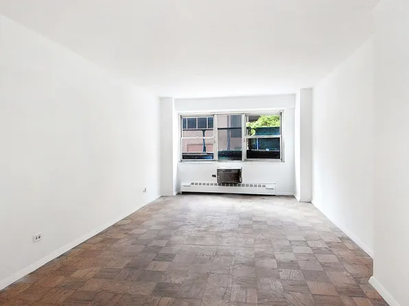 153 E 57th St APT 2H, New York, NY 10022