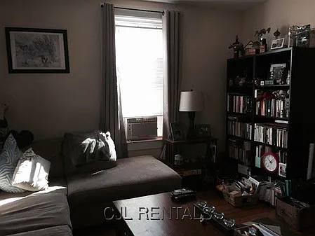 Adams St — Photo 4