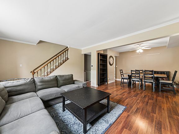 5th image of 1813 Lancashire Ct