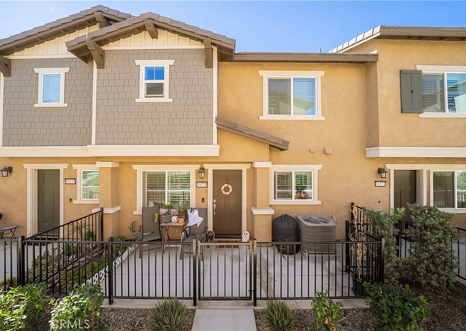 19233 Sequoia Grove St, Riverside, CA 92507 | MLS #CV26228494 | Zillow