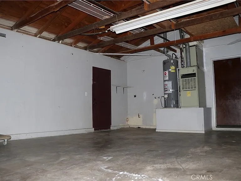 7864 Newhall Ave — Photo 16