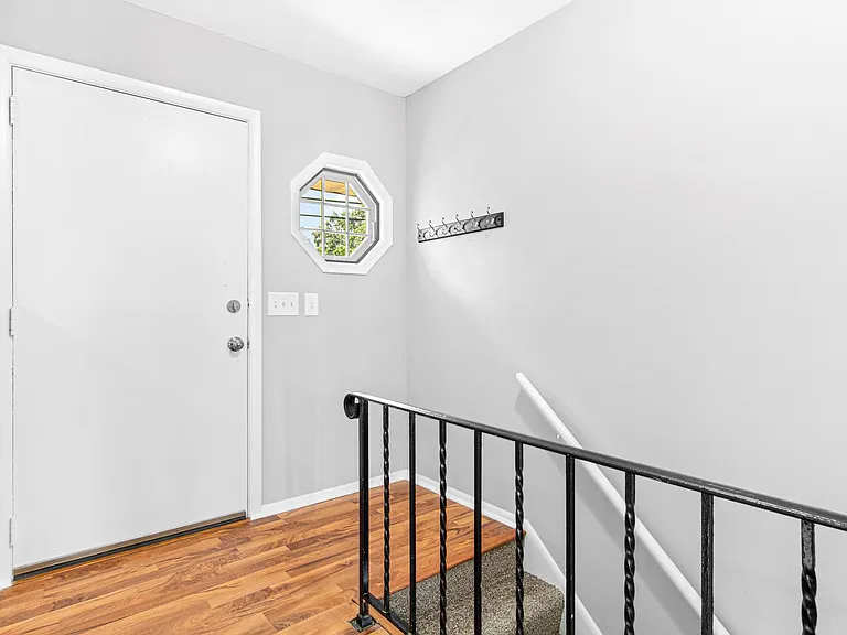 635 51st Ave NE #635 — Photo 5