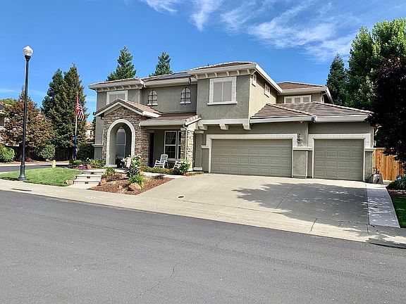 4th image of 2524 Tradewinds Dr
