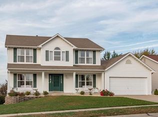 2011 Graystone Dr, Saint Charles, MO 63303