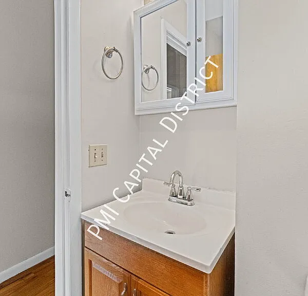 373 Madison Ave #2 — Photo 13