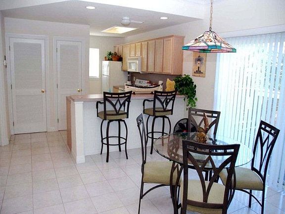 5th image of 124 E Bahama St #2-8