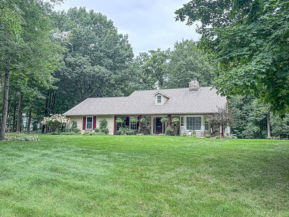 1st image of 28812 Grove LANE