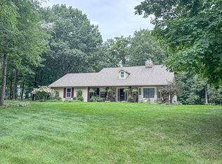 28812 Grove Ln, Waterford, WI 53185