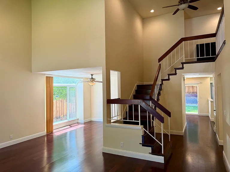 44277 Arapaho Ave — Photo 3