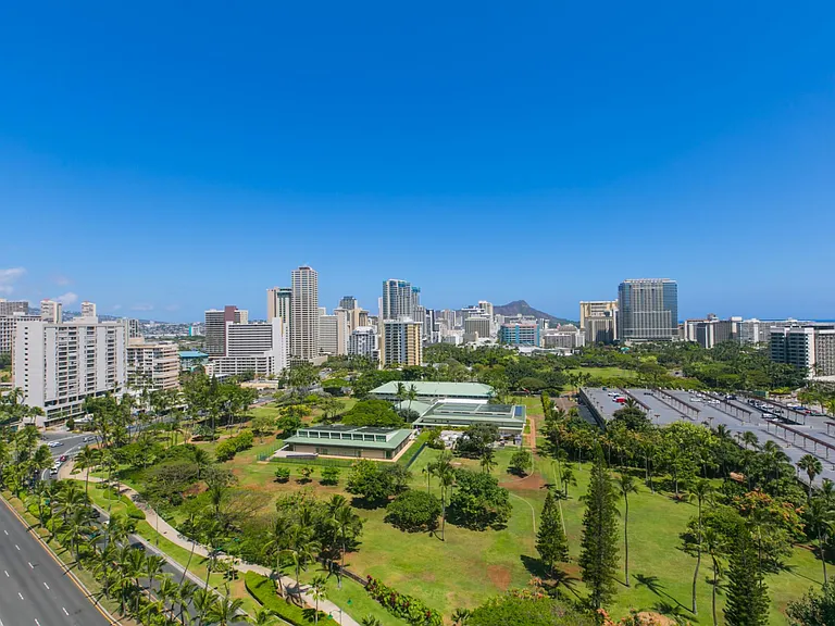 1910 Ala Moana Blvd #20C — Photo 2