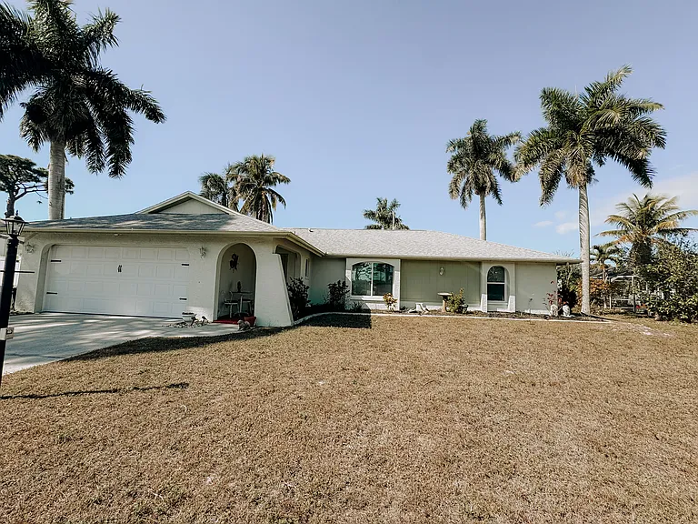 7179 Vassar Dr — Photo 2