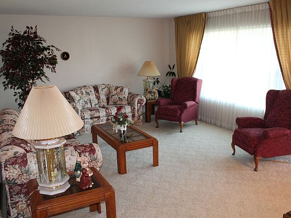 5th image of 787 Reed Ave