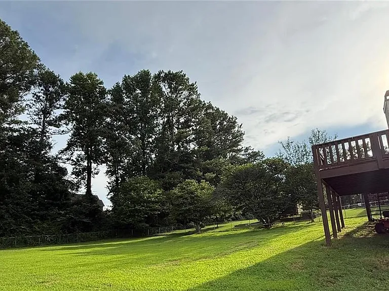 154 Camden Woods Dr — Photo 57