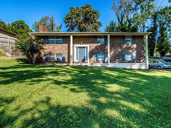 2nd image of 7521 Deane Hill Dr