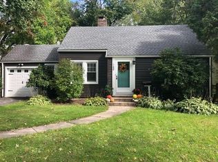 148 Valley Rd, Rochester, NY 14618