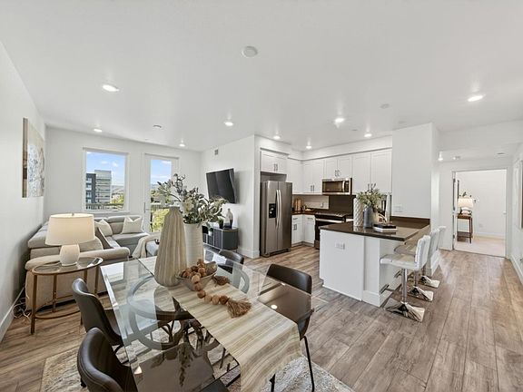 3rd image of 42111 Osgood Rd Unit 404