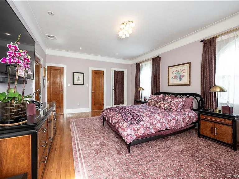 47 E Penn St — Photo 13